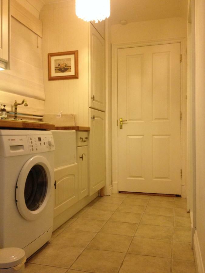 Snowdonia Snug - Studio Style Accommodation ดอลเกซเซย์ ภายนอก รูปภาพ